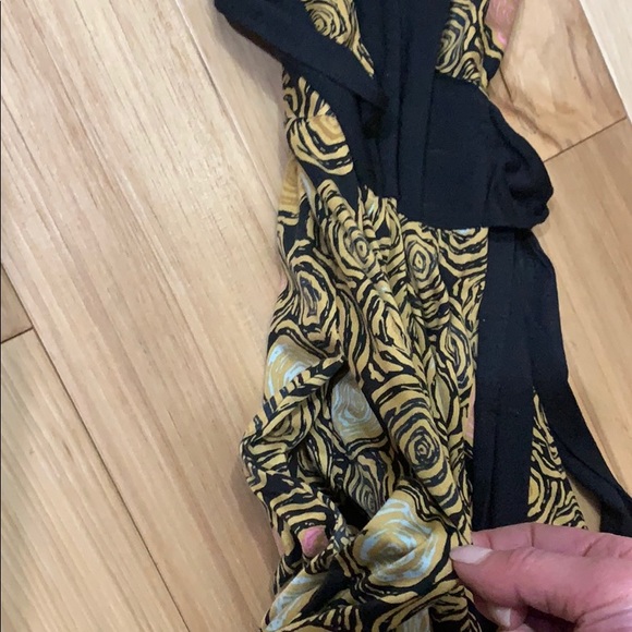 EUC VTG DVF Whimsical Wrap dress w/pockets🤩 - Picture 3 of 4